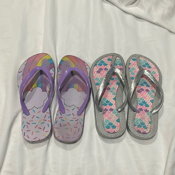 Girls flip flop duo 10-11 and 11-12 to carry u all the way through summer guc - Picture 1 of 8
